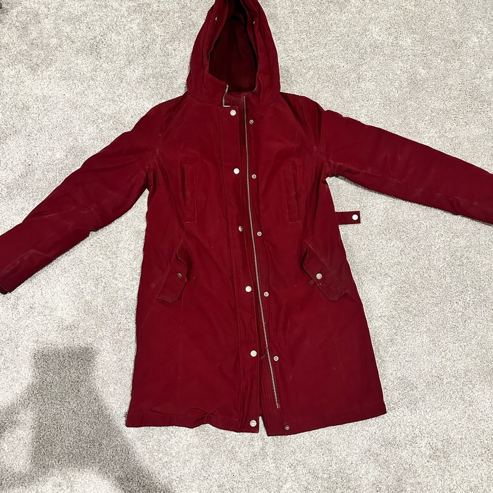 Levi’s parka size medium, burgundy